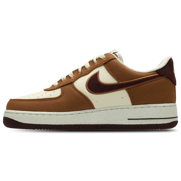 Nike Air Force 1 Lv8