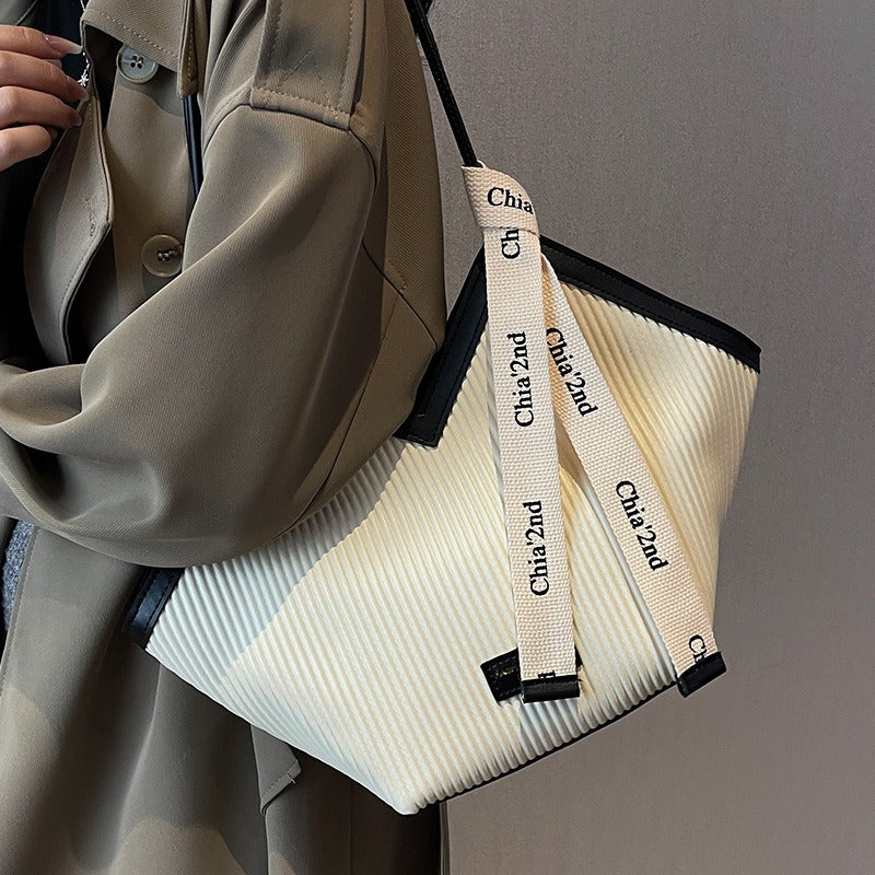 Elegant Pleated Tote Bag – Versatile Colors