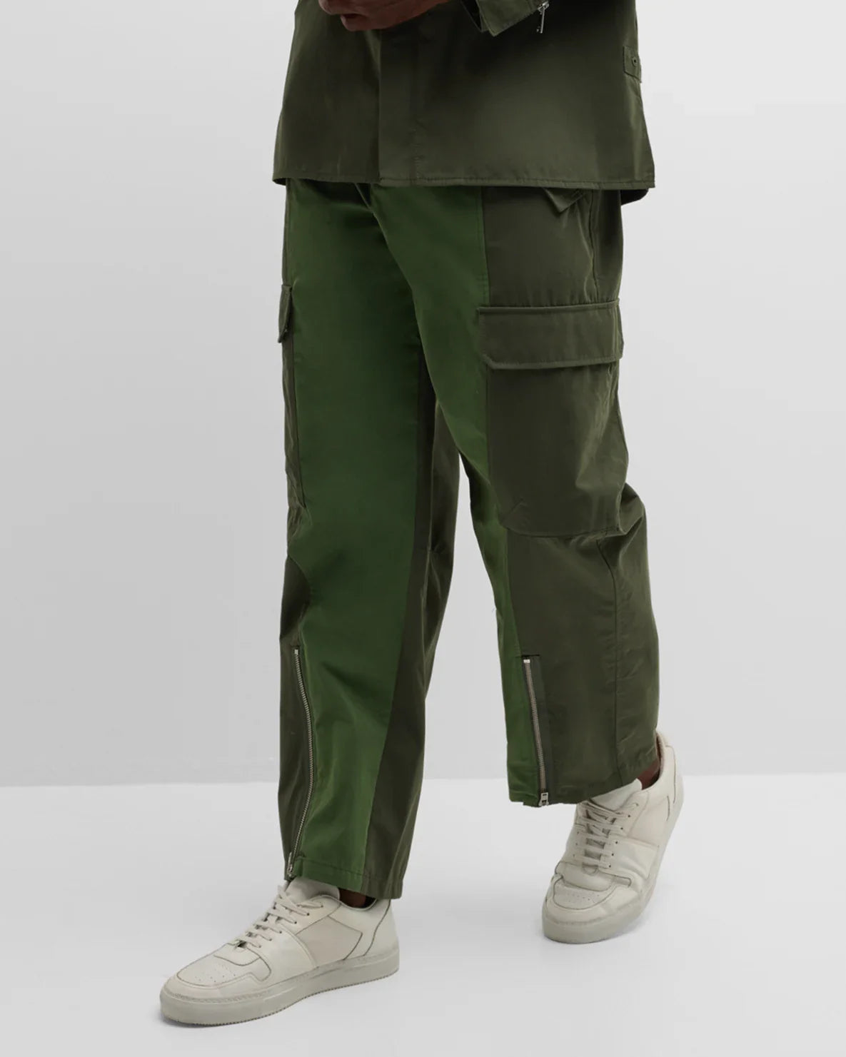 James Bicolor Cargo Pants